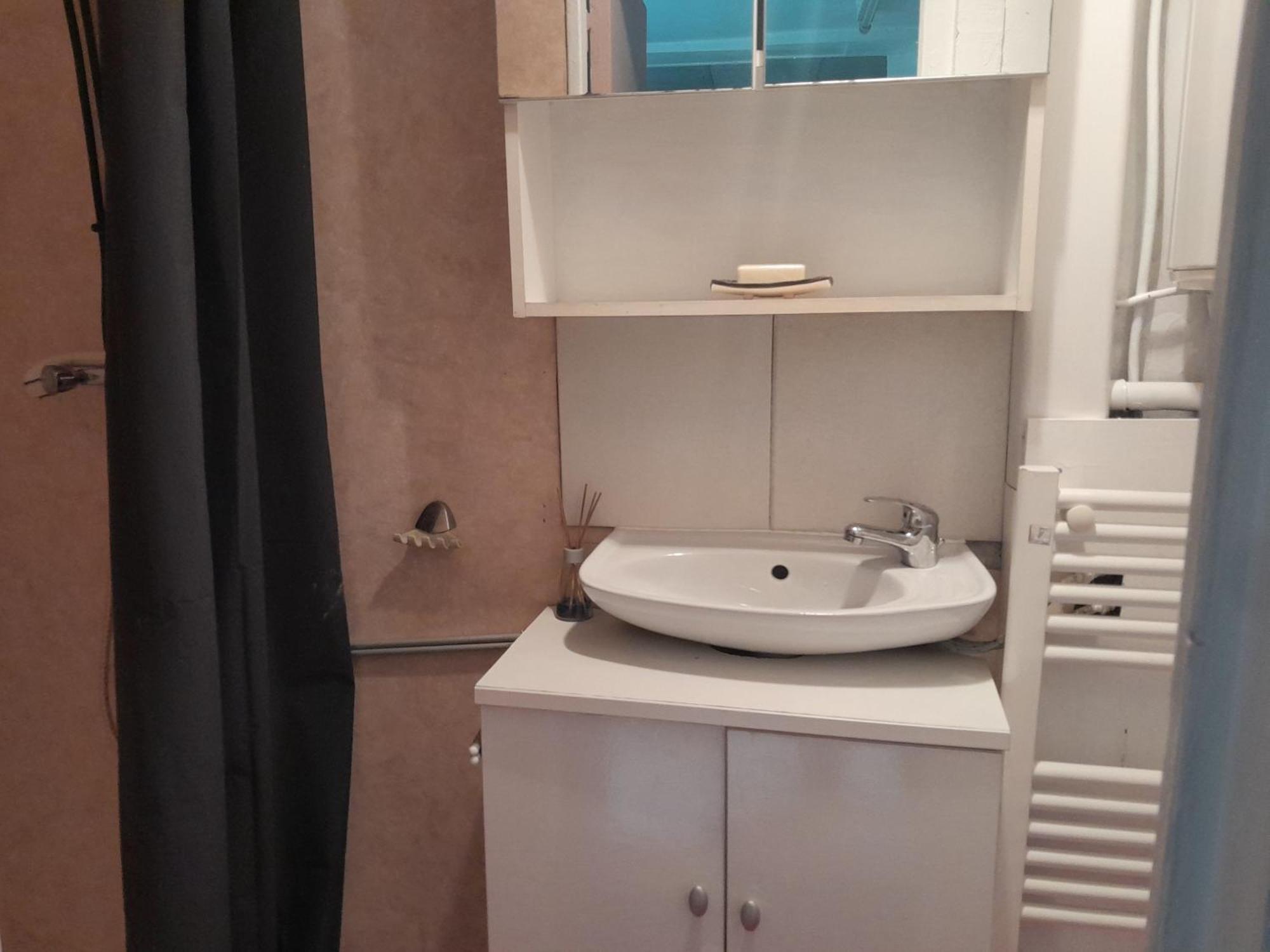 Appartement Privatif Tout Equipe En Bord De Riviere Figeac Kültér fotó