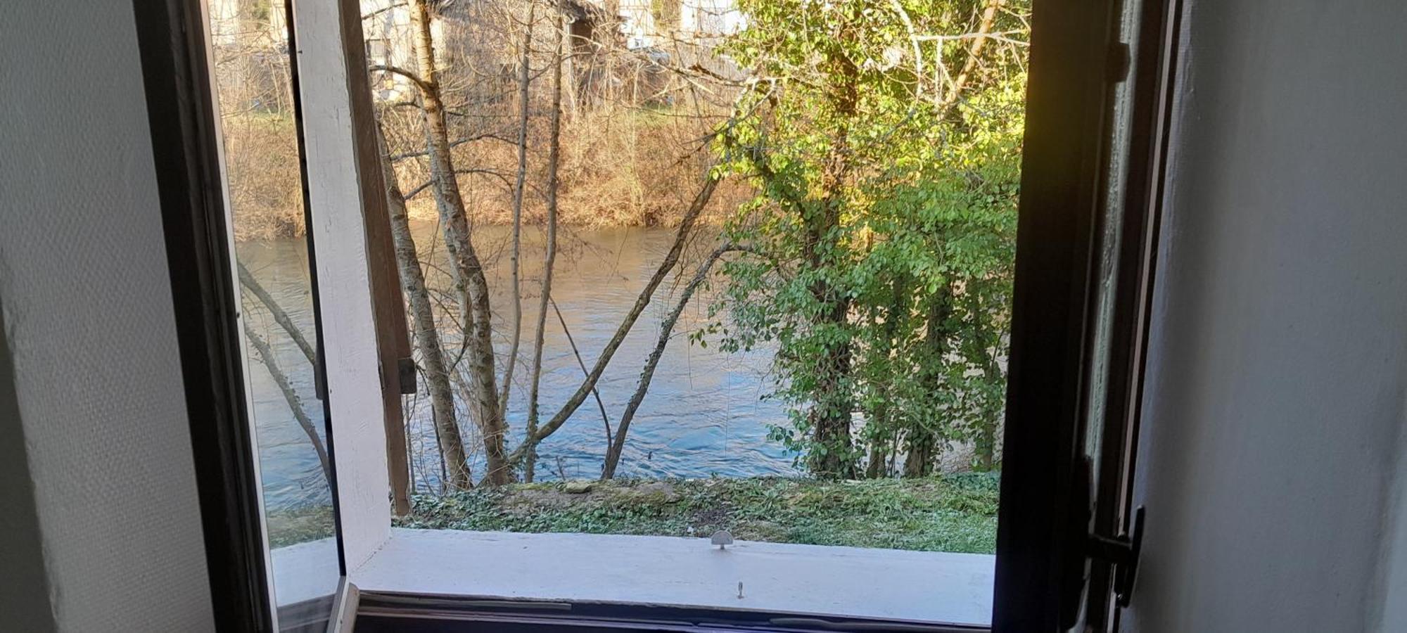 Appartement Privatif Tout Equipe En Bord De Riviere Figeac Kültér fotó